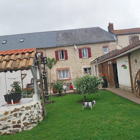 Chambre D Hote Les Frangins Avrillé エクステリア 写真